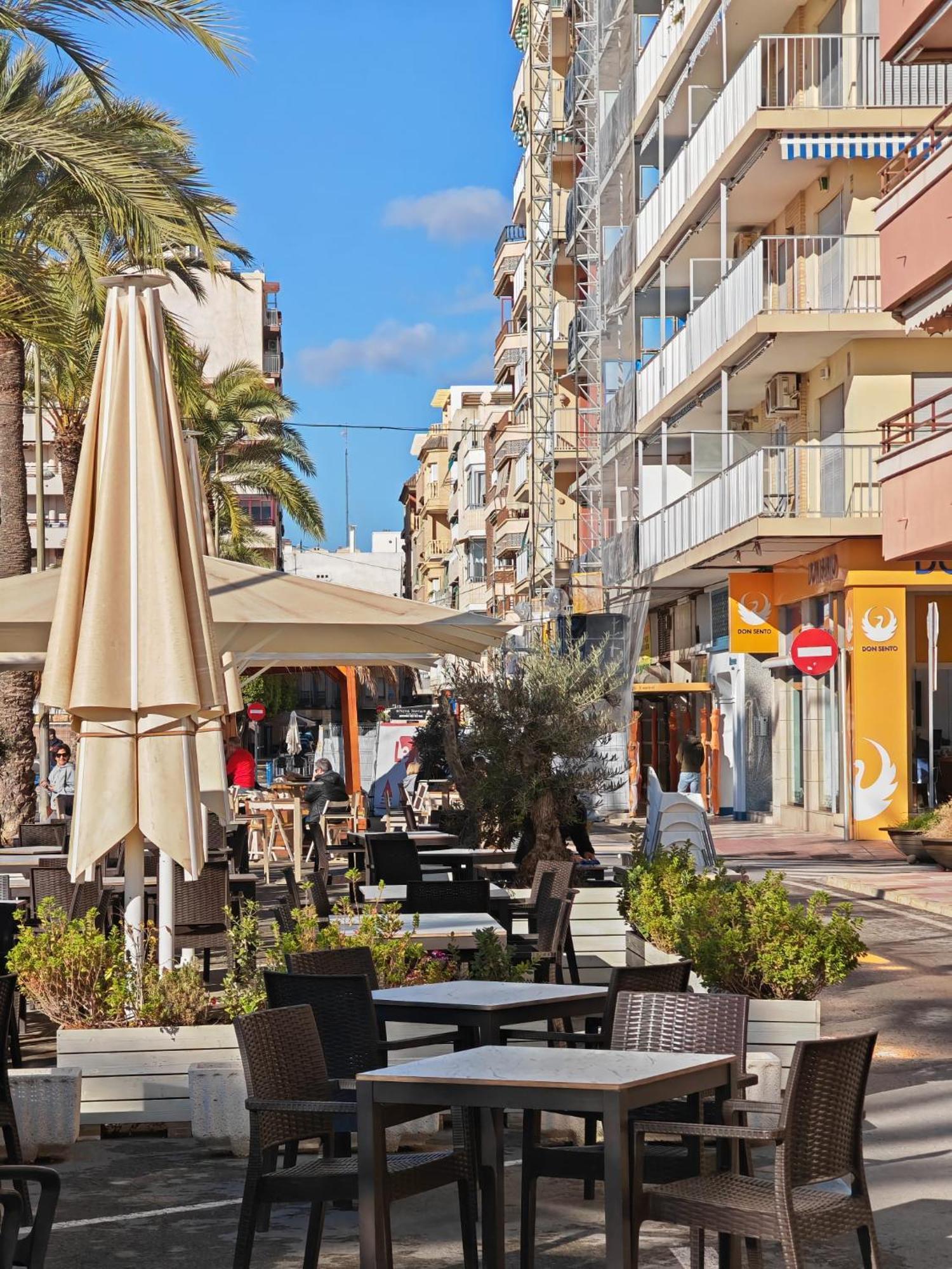 San Pedro Con Ascensor Y Playa Santa Pola
